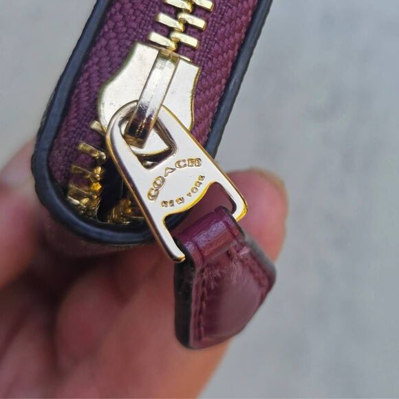 Coach Signature Slim Shirting Plaid Print Canvas Accordion Zip Wallet F87718 - Picture 9 of 10